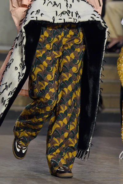Look 22